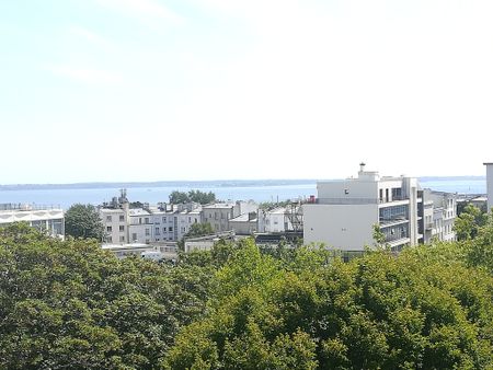 TRES RARE SUR LE MARCHE SUPERBE APPARTEMENT A LOUER BREST CENTRE VUE MER - Photo 5