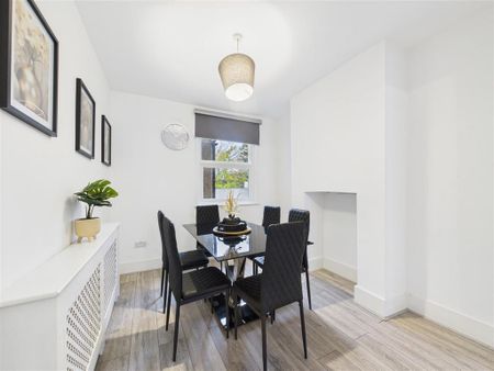 3 bedroom terraced house to rent - Photo 2