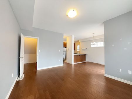 For Lease - 14 Whaley Lane, Hamilton, Ontario - Photo 2