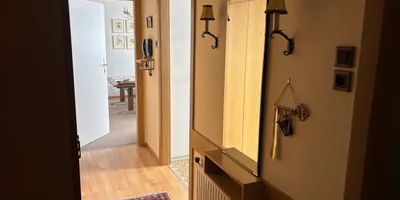 Vollmöblierte Garconnière mit toller Lage inkl. Bad & Küche im 1. Stock - Foto 3