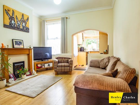 2 Bedroom Mid Terraced House For Rent - Photo 1