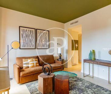 Luxury Apartment for rent in Madrid, Autonomous Region of Madrid - Photo 2