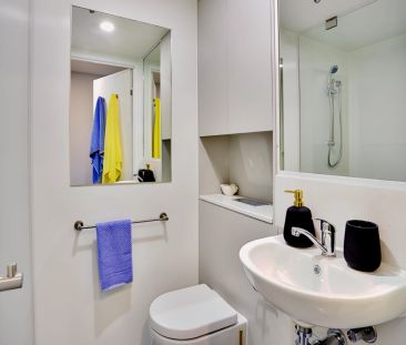 8 Bedroom Apartment - Photo 5