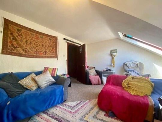 Connaught Road, Cardiff, CF24 - Photo 1