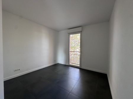 Location Appartement 4 pièces 100m² MONTPELLIER 34000 - Photo 3