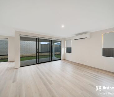Enjoy Modern Living at 2 Brighten Grove - Dual-Key Property! - Photo 1