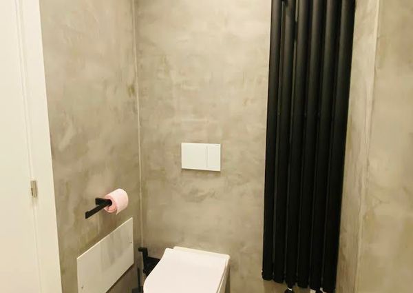 APARTAMENTO T2 REMODELADO - QUINTA BELOURA COM TERRAÇO E PISCINA