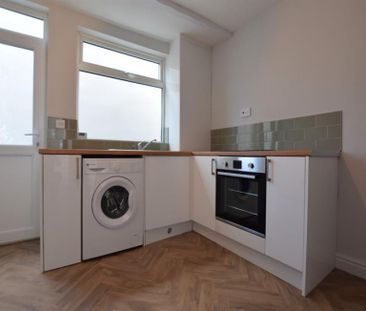 2 Bedroom Terraced To Let - Photo 2