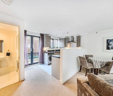 2 bedroom end of terrace house to rent - Photo 5