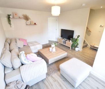 3 bedroom terraced house to rent - Photo 3