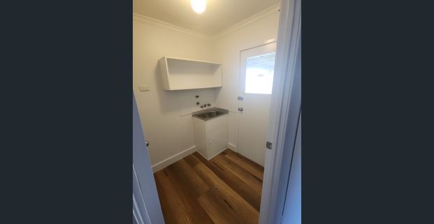 WELL PRESENTED HOME IN A PRIME LOCATION! - Photo 1