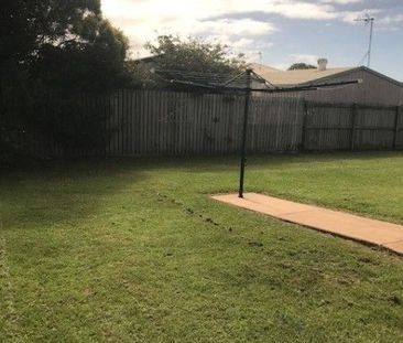 4 Bed 2 Bath 1 Car - Photo 5