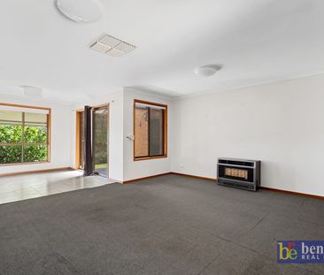 Easy-Care Living in the Heart of Flora Hill - Photo 4