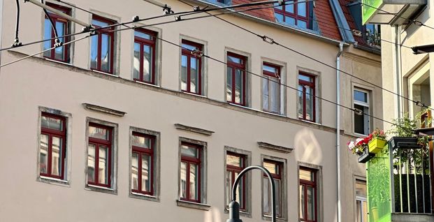 gz-i.de: Erstbezug in liebevoll sanierten Altbau mit großer Terrasse im Hechtviertel! - Photo 1