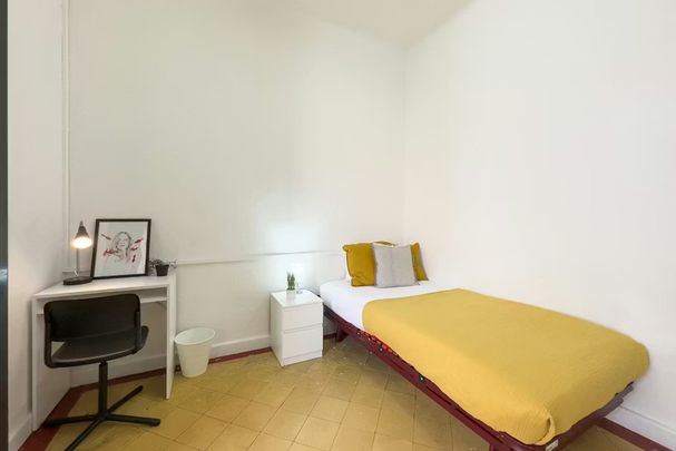 Carrer Nou de la Rambla, Barcelona, Catalonia 08001 - Photo 1