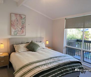 Fully Furnished 3 Bedrooms Townhouse with Large Backyard - Secure L... - Photo 3