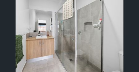 Welcome Home to Connor St– Where Quality Meets Convenience - Photo 5