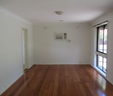 3 BEDROOM HOUSE - AVAILABLE NOW - Photo 3