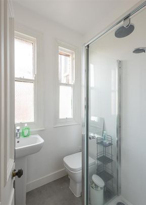 6 bedroom terraced house to rent - Photo 1