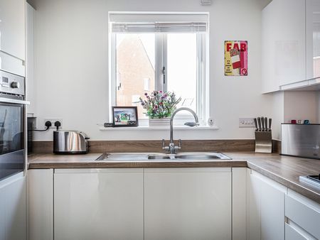 Ref: SM - Webber Street - Photo 5