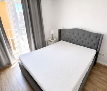 Apartament 2 cam | Cosmopolis | terasă cu vedere la piscină - Photo 2