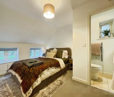 3 bedroom Semi-Detached House to let - Photo 4