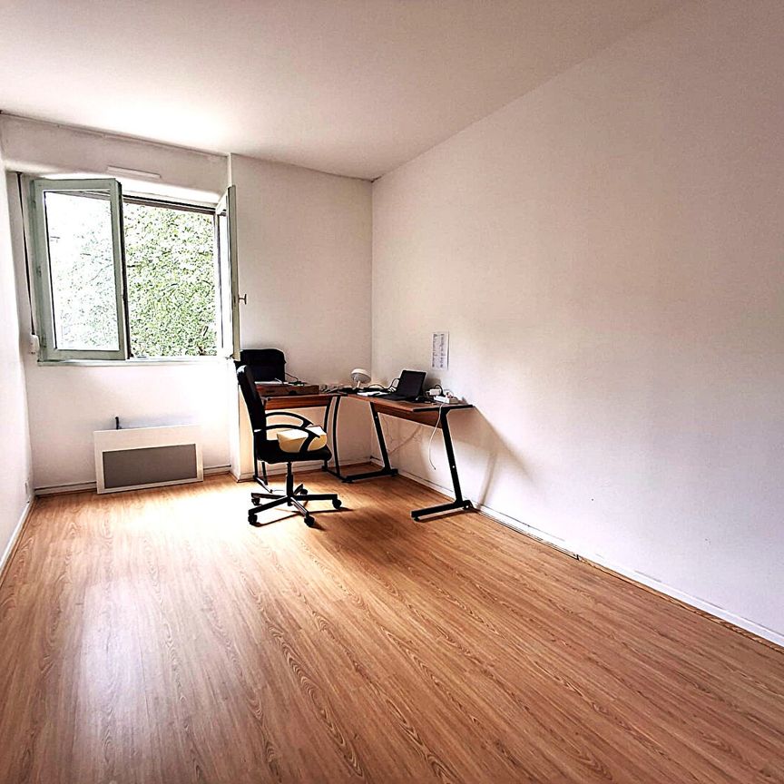 Apartment - Photo 1