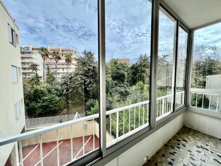 Appartement 70 m² - 3 Pièces - Cannes (06400) - Photo 2