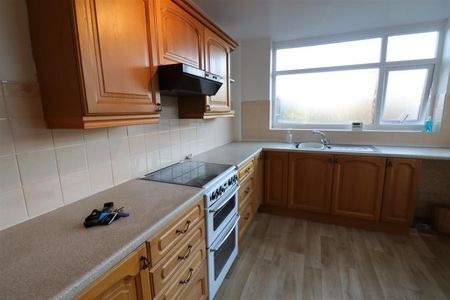 3 BED House To rent - Photo 5