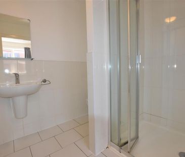 Studio to rent - Photo 6