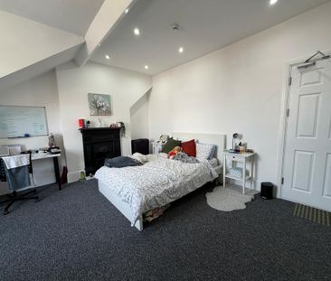 7 bedroom terraced house to rent - Photo 3