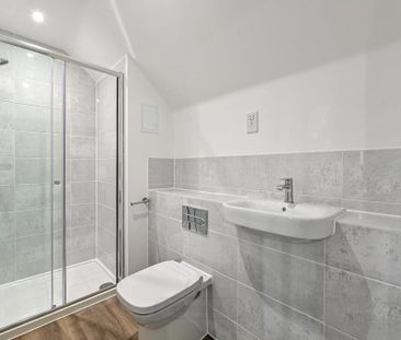 4 bedroom end of terrace house to rent - Photo 2