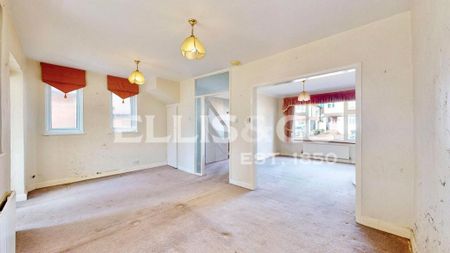 3 bedroom end of terrace house to rent - Photo 4