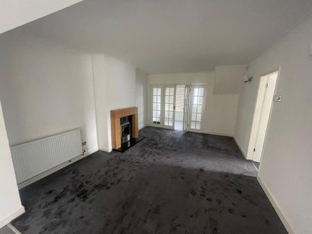 3 bedroom semi-detached house to rent - Photo 3