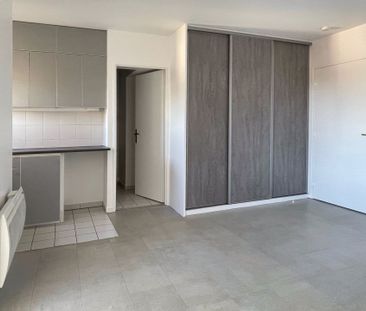 Location Appartement Rosny-sous-Bois (93110) Centre-Ville - Photo 3