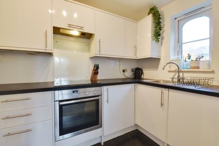 2 bedroom apartment to rent - Photo 4