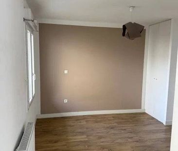 Appartement de type F en duplex avec jardin et place de parking - Photo 4