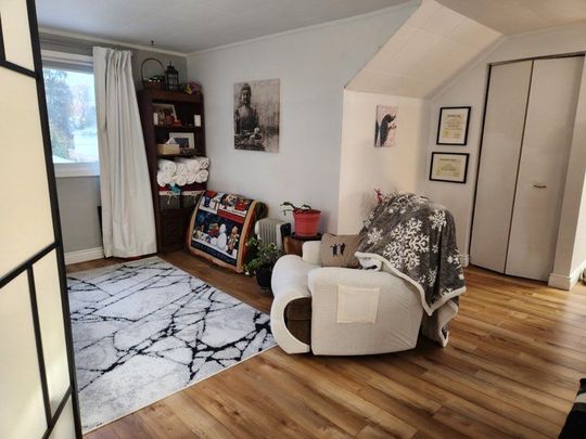 For Lease - 324 Bridge Street Unit# 1, Belleville, Ontario - Photo 1