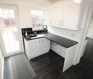 Glamis Close, Burton Upon Trent, Stretton, DE13 - Photo 5