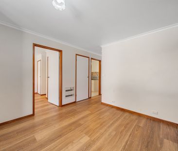 Renovated - Two-bedroom townhouse in great location! - Photo 1