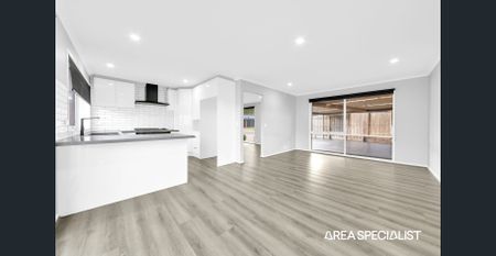 Modern Family Home in a Peaceful Court Location! - Photo 2