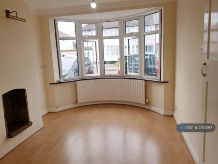 3 bedroom end of terrace house to rent - Photo 5