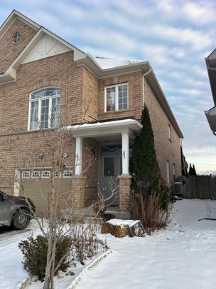 For Lease - 531 Reeves Way Boulevard Unit# Main, Whitchurch-Stouffville, Ontario - Photo 1