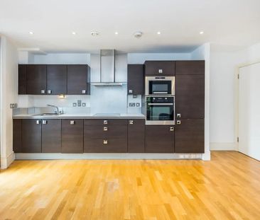 Stadium Mews, Highbury, London, N5 - Photo 6