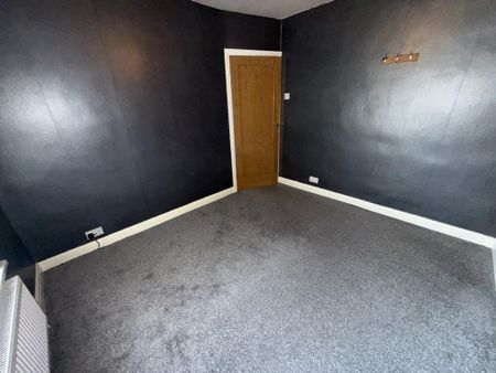 5 bedroom semi-detached house to rent - Photo 5