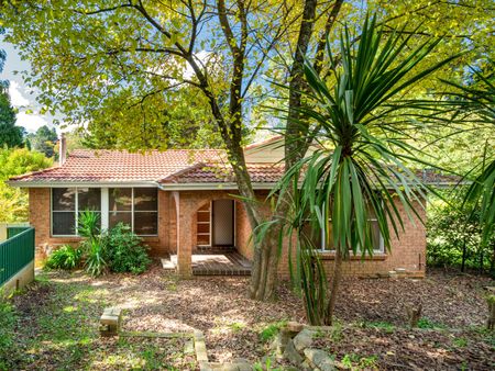 15 Wentworth St, Leura NSW 2780 - House For Rent | Domain - Photo 4