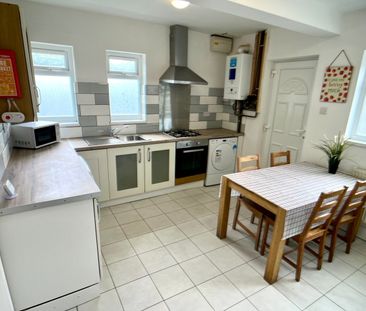 Room in a Shared House, Brook Road, NG9 - Photo 4