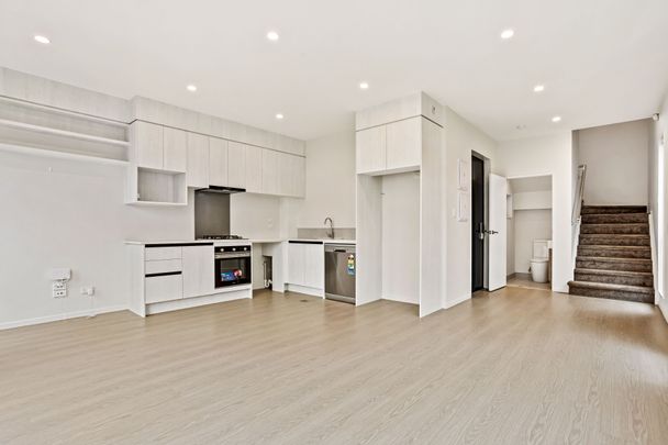 Beautiful 3 Bedroom New Lynn Home - Photo 1