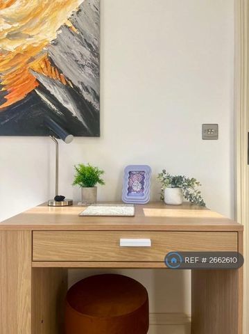 1 bedroom in a house share to rent - Photo 3