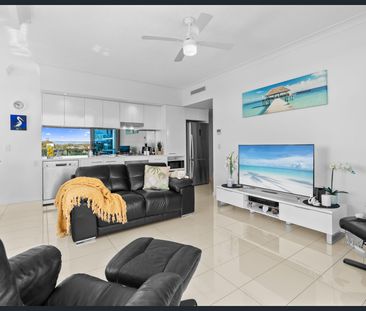 609/20 Labrador St, Labrador, QLD 4215 - Photo 3